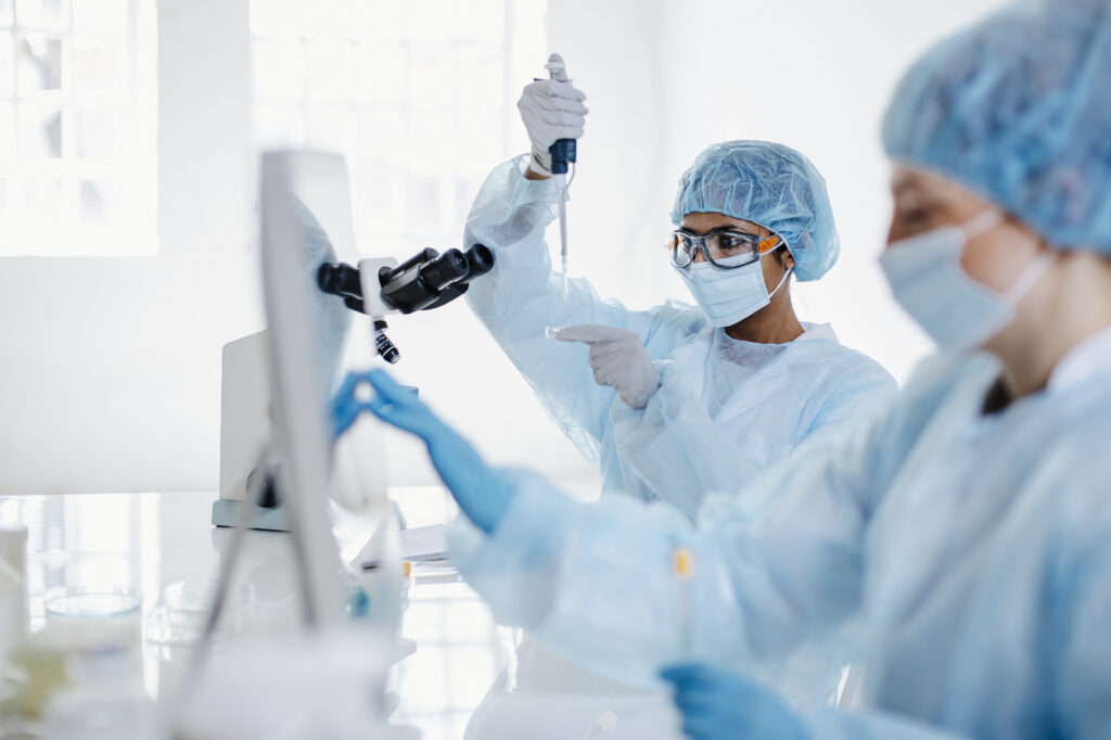 Doctors conducting a clinical drug trial.